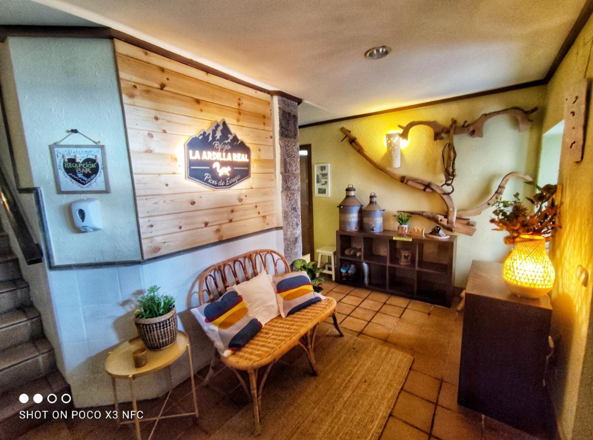 Refugio La Ardilla Real Hostel Posada De Valdeon Εξωτερικό φωτογραφία