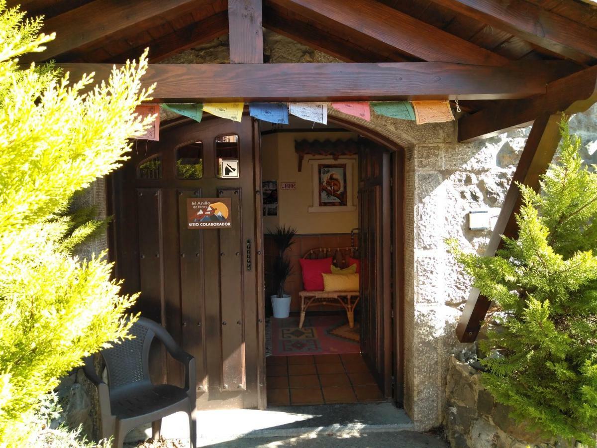 Refugio La Ardilla Real Hostel Posada De Valdeon Εξωτερικό φωτογραφία