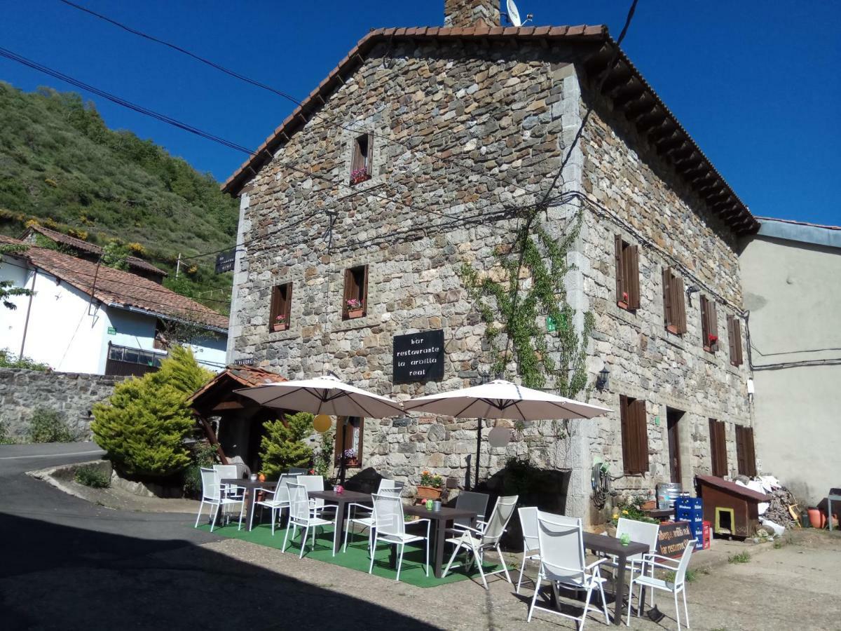 Refugio La Ardilla Real Hostel Posada De Valdeon Εξωτερικό φωτογραφία